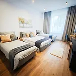 Old Town Apartamento *